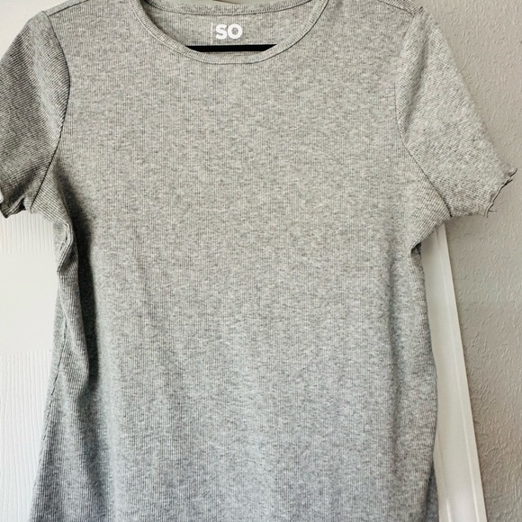 Short Sleeve Gray Tee - Picture 5 of 5